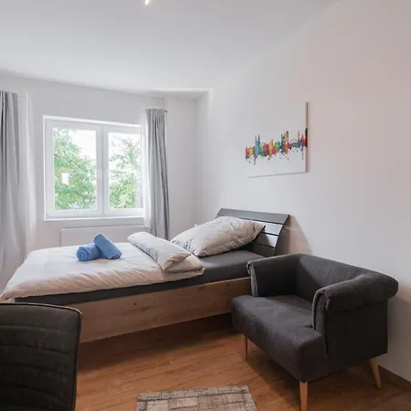 Im Gruenen Von Mit Wlan Und Balkon Appartamento *
