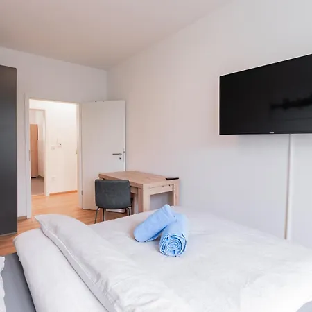 Im Gruenen Von Mit Wlan Und Balkon Appartamento Magdeburgo